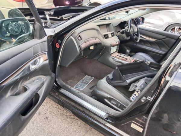 P5097 - Infiniti Q70 2016 Black Wrecking - Image 5