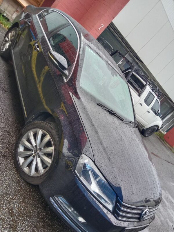 P5098 - Volkswagen Passat 2012 Black Wrecking - Image 8