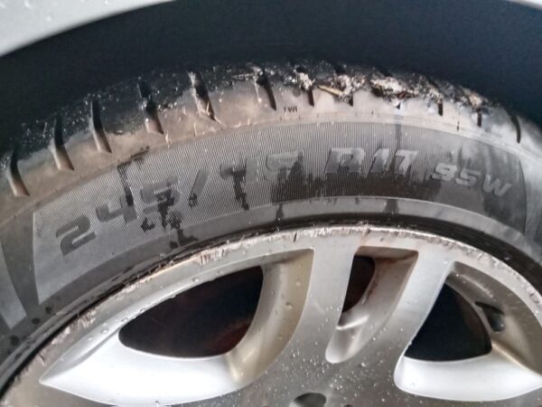 P5100 - Mercedes-Benz 211 E Class 2007 Silver Wrecking - Image 8