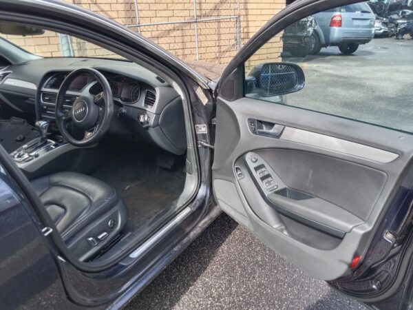 P5103 - Audi A4 2015 Grey Wrecking - Image 6