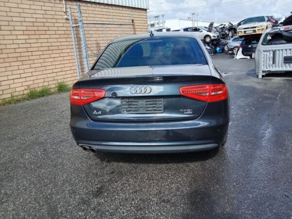 P5103 - Audi A4 2015 Grey Wrecking - Image 12