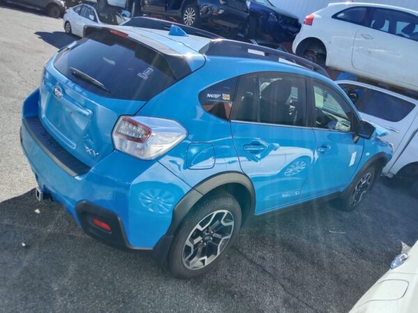 P5104 - Subaru XV 2016 Blue Wrecking - Image 10
