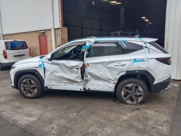 P5106 - Hyundai Tucson 2024 Grey Wrecking - Image 10