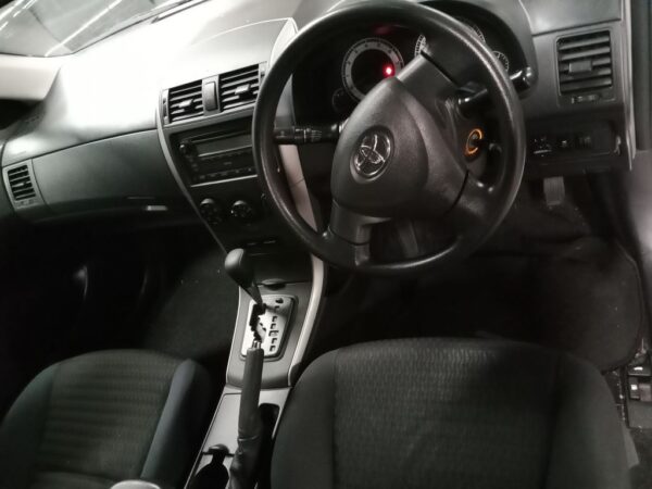P5109 - Toyota corolla 2010 White Wrecking - Image 3