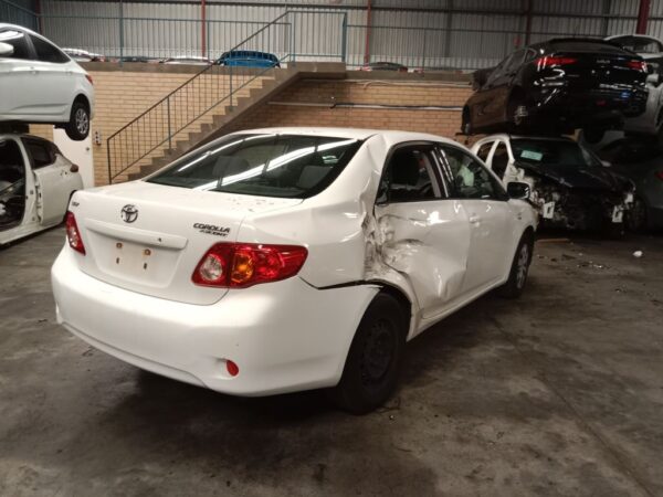P5109 - Toyota corolla 2010 White Wrecking - Image 13