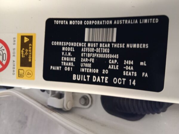 P5110 - Toyota Camry 2014 White Wrecking - Image 11