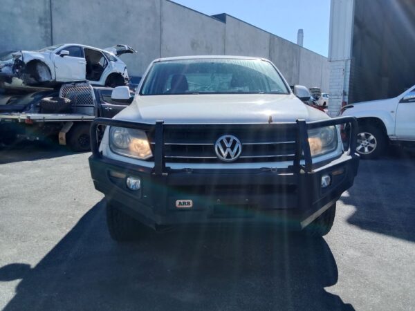 P5112 - Volkswagen Amarok 2014 White Wrecking