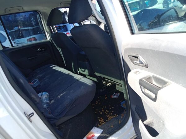 P5112 - Volkswagen Amarok 2014 White Wrecking - Image 6