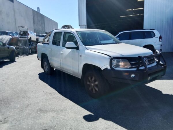 P5112 - Volkswagen Amarok 2014 White Wrecking - Image 12