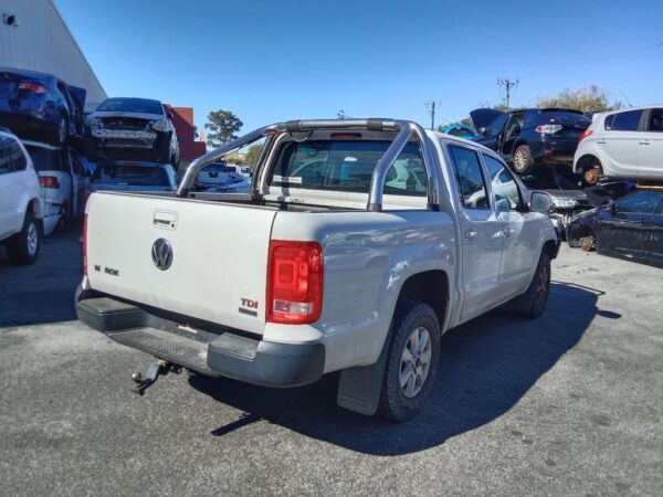 P5112 - Volkswagen Amarok 2014 White Wrecking - Image 13