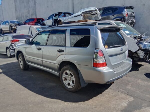 P5113 - Subaru Forester 2007 Grey Wrecking - Image 8