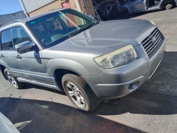 P5113 - Subaru Forester 2007 Grey Wrecking - Image 11