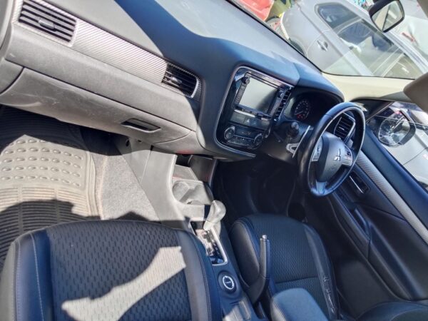 P5115 - Mitsubishi outlander 2014 Grey Wrecking - Image 4