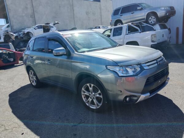 P5115 - Mitsubishi outlander 2014 Grey Wrecking - Image 10