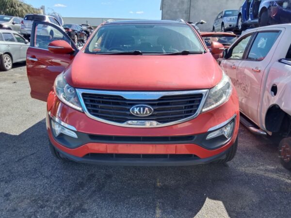 P5116 - Kia Sportage 2013 Red Wrecking