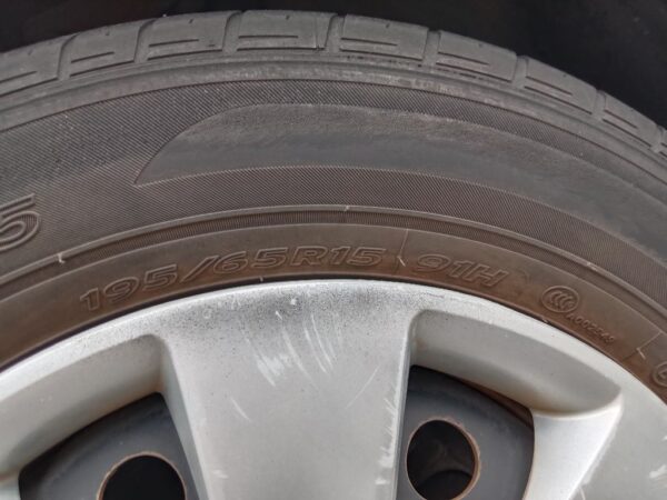 P5118 - Hyundai i30 2009 White Wrecking - Image 7