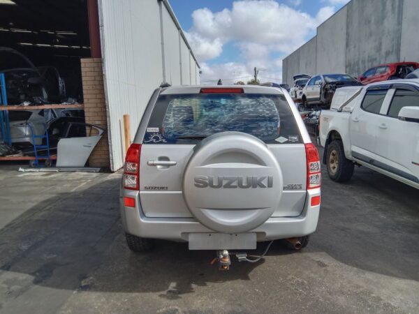 P5121 - Suzuki Vitara 2008 Silver Wrecking - Image 12