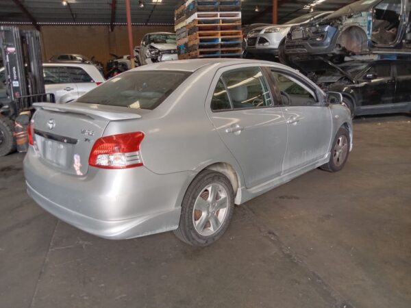 P5122 - Toyota Yaris 2007 Silver Wrecking - Image 11