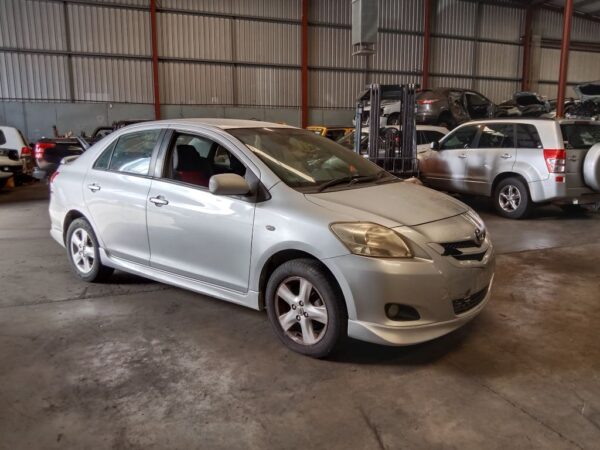 P5122 - Toyota Yaris 2007 Silver Wrecking - Image 16