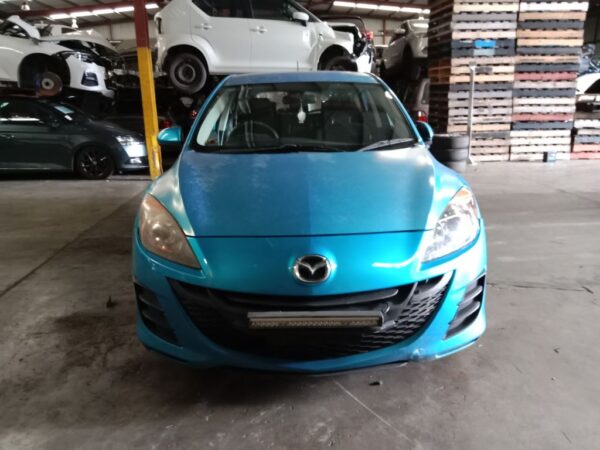 P5123 - Mazda 3 2011 Blue Wrecking