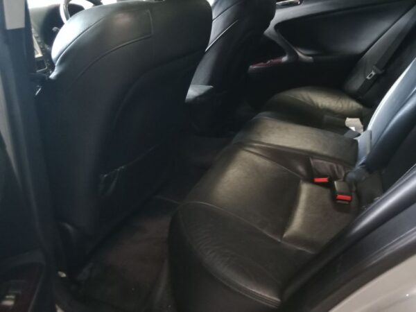 P5126 - Toyota Lexus is 250 2008 Silver Wrecking - Image 5