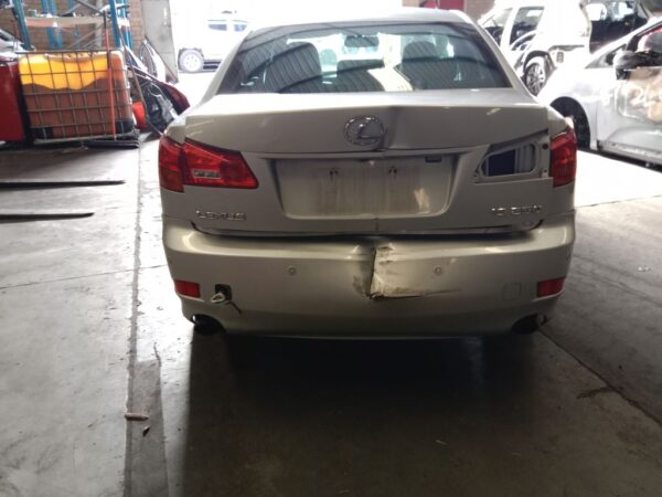 P5126 - Toyota Lexus is 250 2008 Silver Wrecking - Image 16