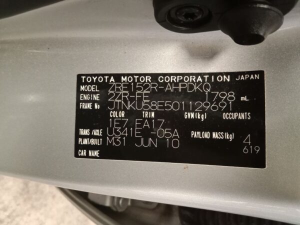 P5127 - Toyota corolla hatchback 2010 Silver Wrecking - Image 9