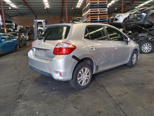 P5127 - Toyota corolla hatchback 2010 Silver Wrecking - Image 14