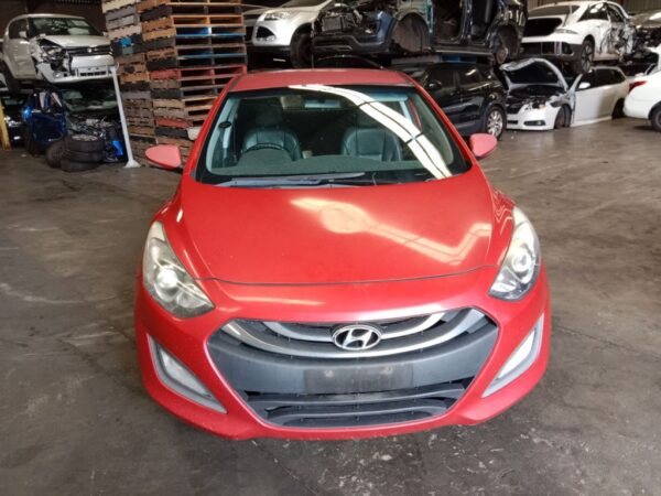 P5128 - Hyundai i30 2014 Red Wrecking