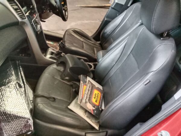 P5128 - Hyundai i30 2014 Red Wrecking - Image 4