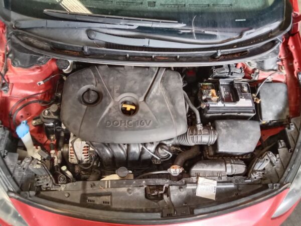 P5128 - Hyundai i30 2014 Red Wrecking - Image 6