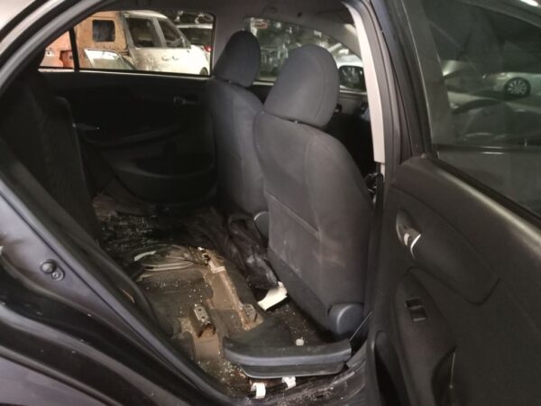 P5129 - Toyota corolla sedan 2012 Grey Wrecking - Image 3