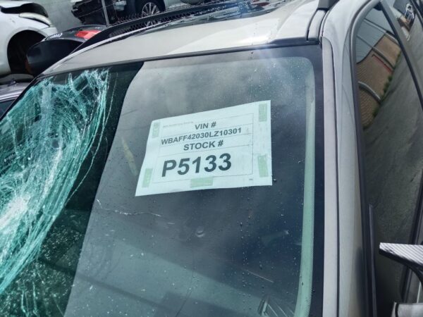 P5133 - BMW X5 2007 Grey Wrecking - Image 12