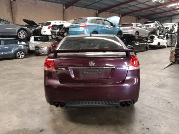 P5137 - Holden Commodore SV6 2012 maroon Wrecking - Image 13