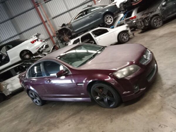P5137 - Holden Commodore SV6 2012 maroon Wrecking - Image 16