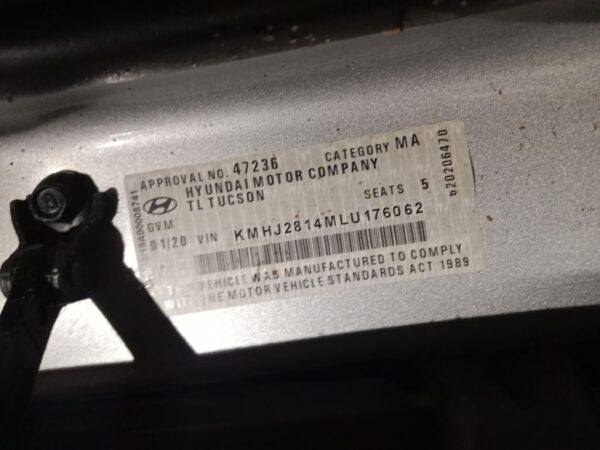 P5139 - Hyundai Tucson 2020 Silver Wrecking - Image 9