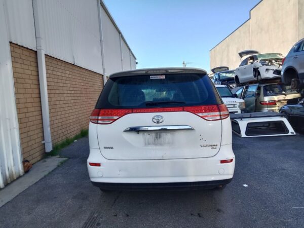 P5143 - Toyota Tarago 2006 White Wrecking - Image 13