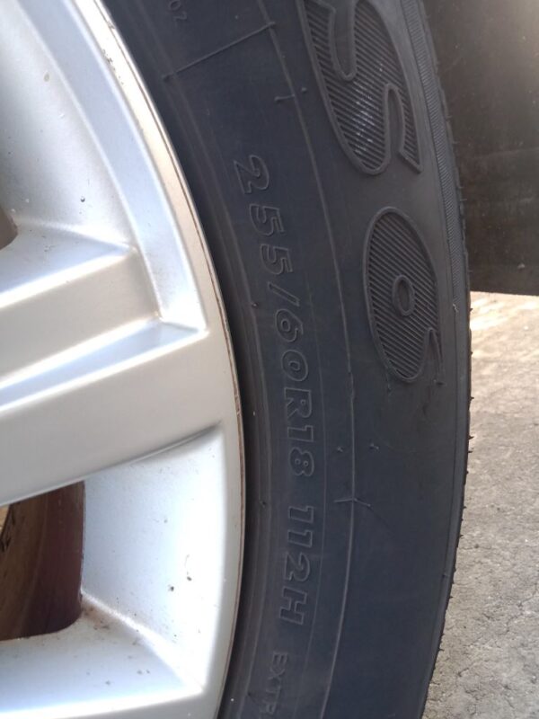 P5147 - Volkswagen Amarok 2011 Grey Wrecking - Image 7