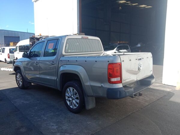P5147 - Volkswagen Amarok 2011 Grey Wrecking - Image 9