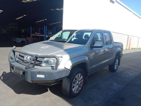 P5147 - Volkswagen Amarok 2011 Grey Wrecking - Image 16