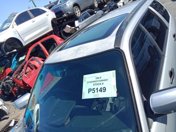 P5149 - Subaru Forester 2006 Silver Wrecking - Image 10