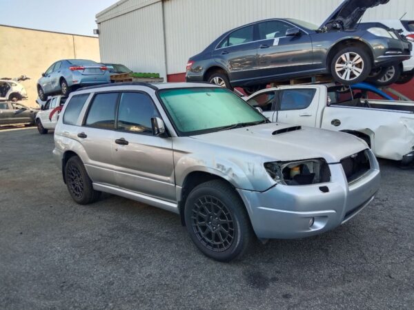 P5149 - Subaru Forester 2006 Silver Wrecking - Image 16