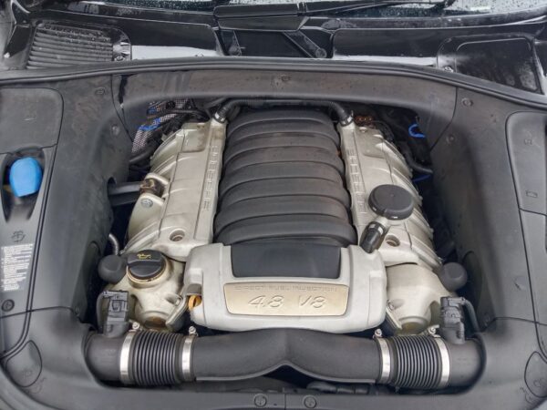 P5150 - Porsche cayenne 2007 Black Wrecking - Image 2