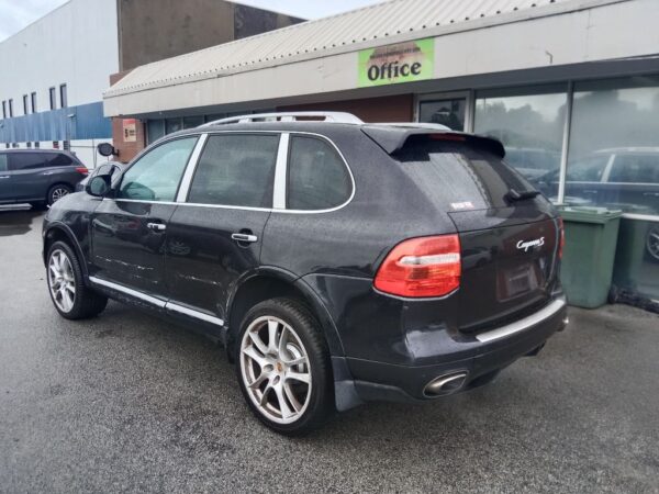 P5150 - Porsche cayenne 2007 Black Wrecking - Image 12