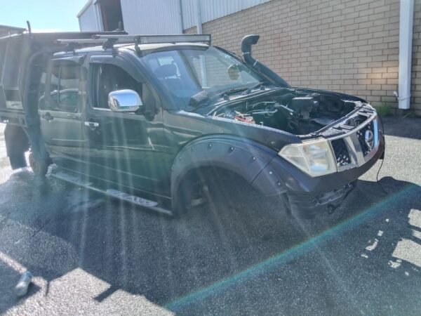 P5151 - Nissan Navara 2006 Black Wrecking - Image 8