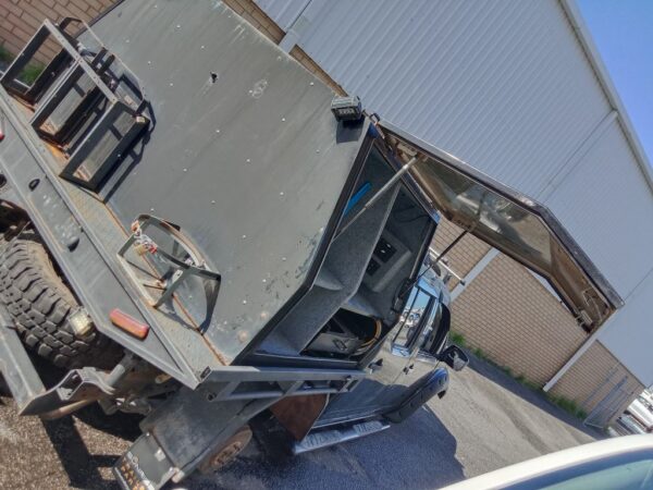 P5151 - Nissan Navara 2006 Black Wrecking - Image 11