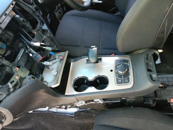 P5152 - Jeep Grand Cherokee 2015 White Wrecking - Image 3