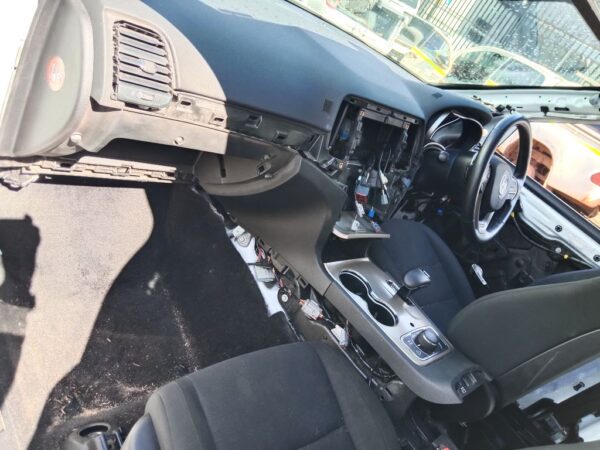 P5152 - Jeep Grand Cherokee 2015 White Wrecking - Image 4