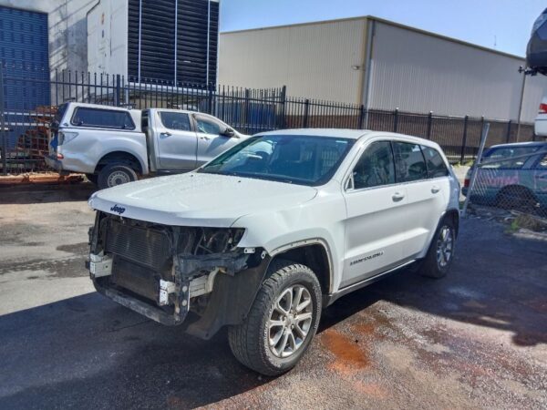 P5152 - Jeep Grand Cherokee 2015 White Wrecking - Image 16