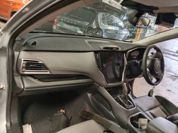 P5154 - Subaru outback 2023 Grey Wrecking - Image 2